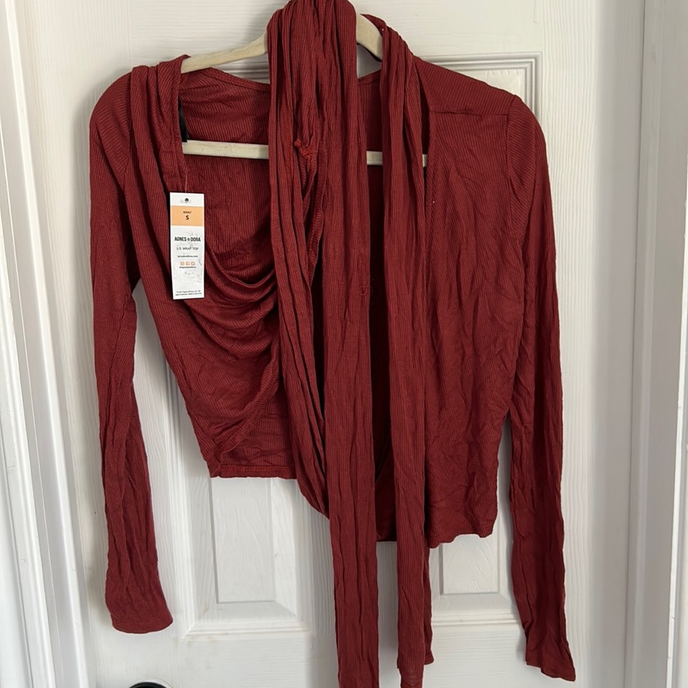 Agnes & Dora Tops Long Sleeve Wrap Top Burgundy size small good quality